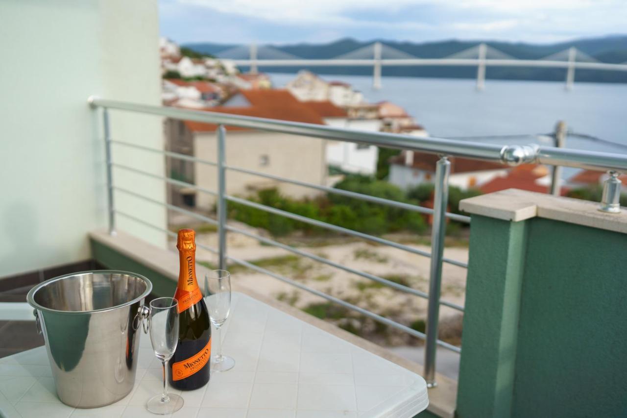 Apartment “Bel Ponte” Komarna Zewnętrze zdjęcie